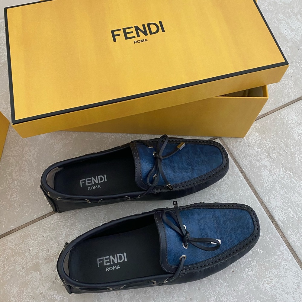 Men’s Navy Blue Saffiano Leather Driver size 7.5